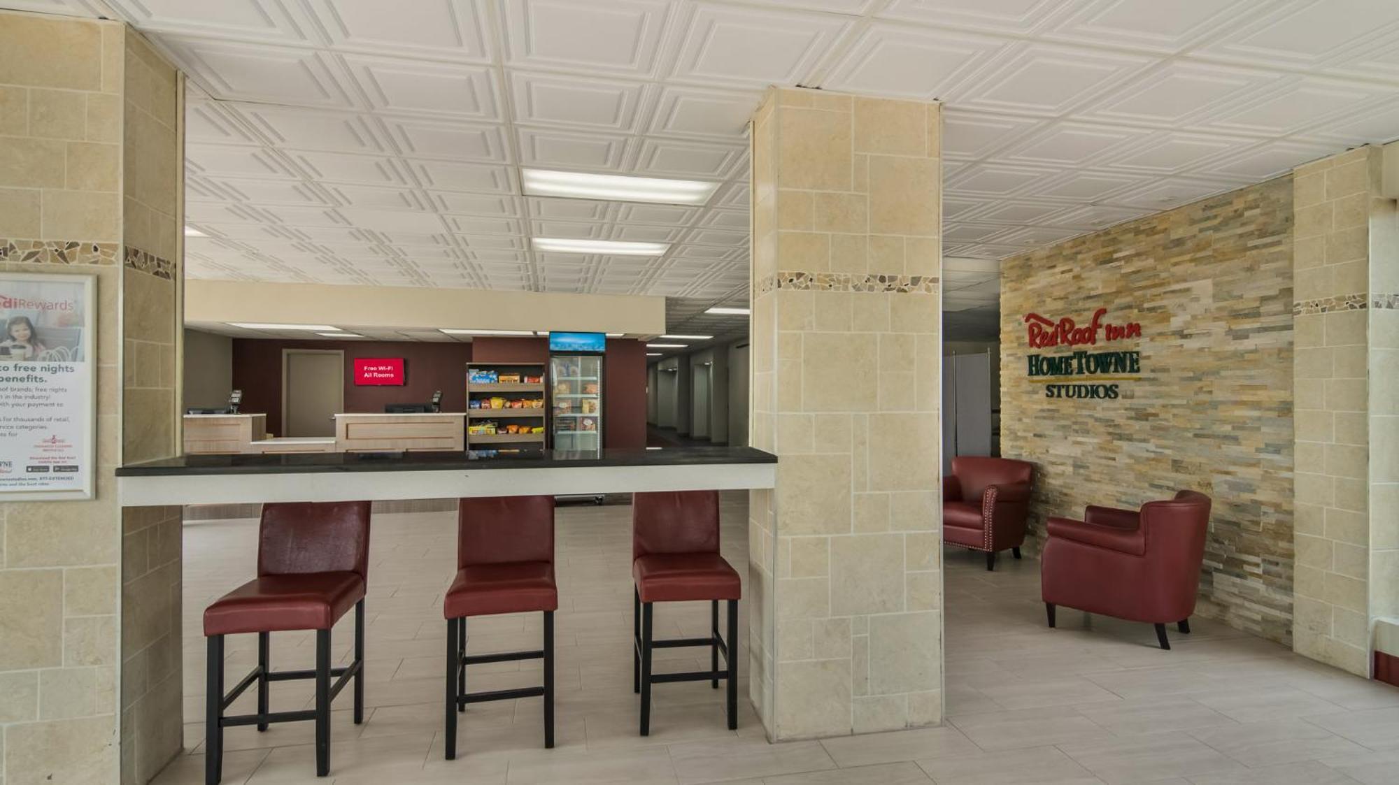 Hometowne Studios By Red Roof And Conference Center Chicago - N Aurora Naperville North Aurora 外观 照片