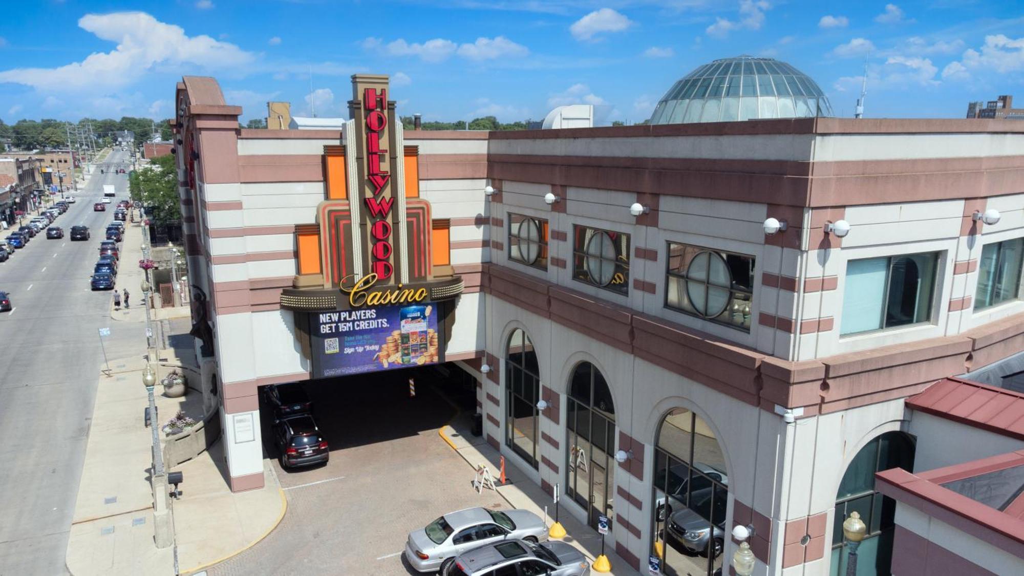 Hometowne Studios By Red Roof And Conference Center Chicago - N Aurora Naperville North Aurora 外观 照片